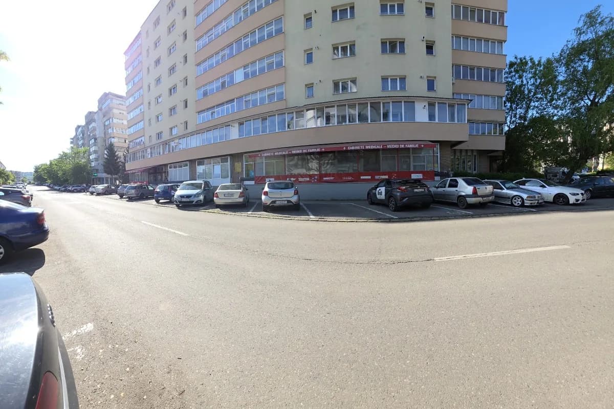 Exteriorul clădirii cabinetului de pe Strada Izlazului 18, Cluj-Napoca